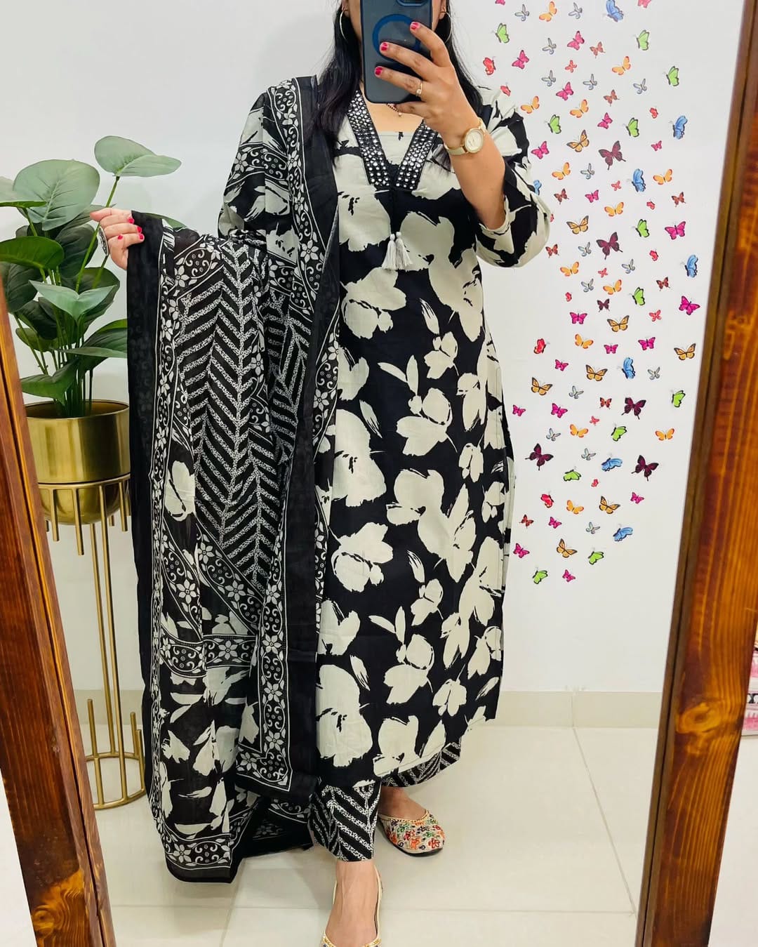 Black & White Floral Printed Cotton Kurta Set with Dupatta For Women